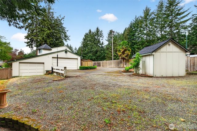 6201 75th Avenue Ct W, University Place, WA 98467