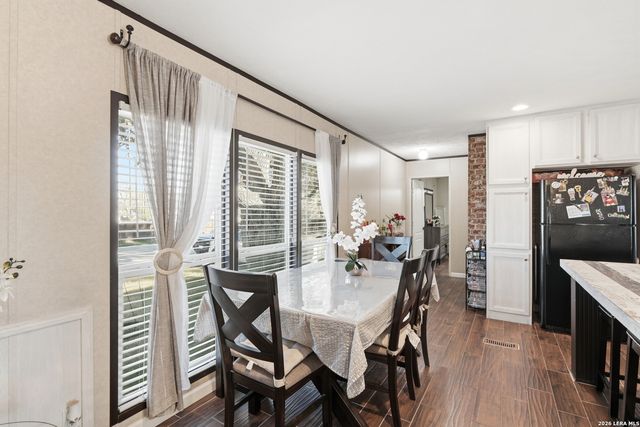 23202 SILVER CHALICE, Elmendorf, TX 78112