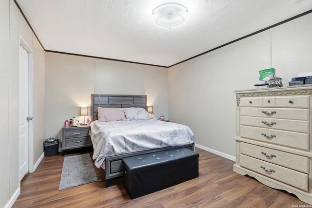 23202 SILVER CHALICE, Elmendorf, TX 78112