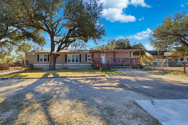 23202 SILVER CHALICE, Elmendorf, TX 78112