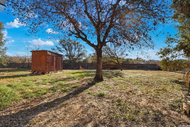 23202 SILVER CHALICE, Elmendorf, TX 78112