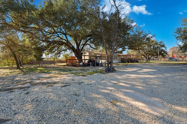 23202 SILVER CHALICE, Elmendorf, TX 78112