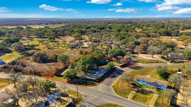 23202 SILVER CHALICE, Elmendorf, TX 78112