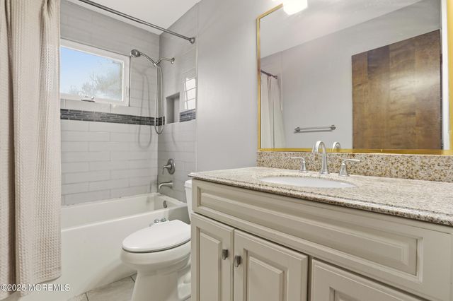 1589 N Bay Avenue, Toms River, NJ 08753