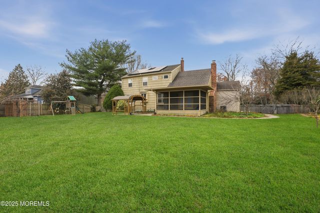 1589 N Bay Avenue, Toms River, NJ 08753