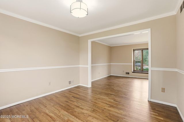 1589 N Bay Avenue, Toms River, NJ 08753