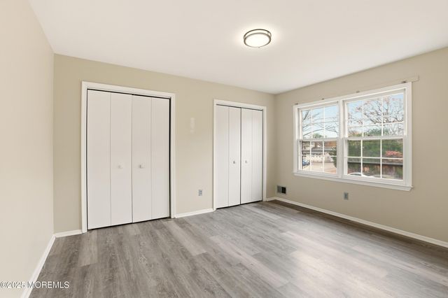 1589 N Bay Avenue, Toms River, NJ 08753