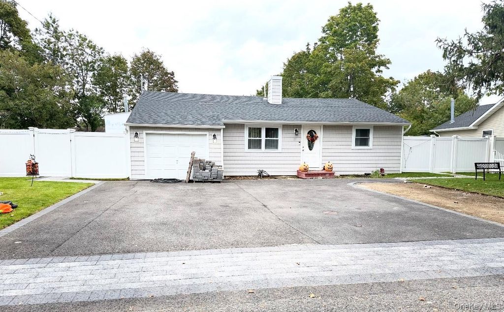 21 Marie Lane, Central Islip, NY 11722 — exterior