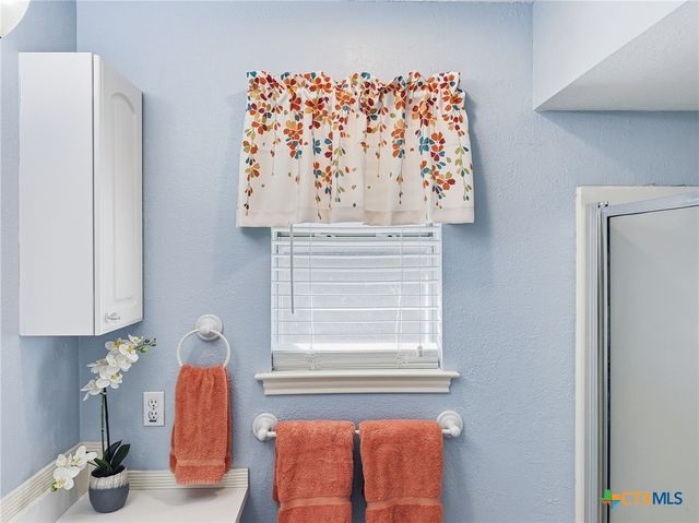 569 Kellys Way, New Braunfels, TX 78130