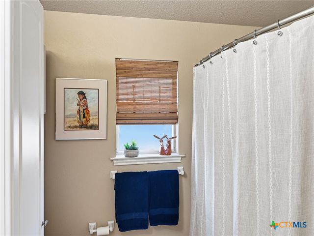 569 Kellys Way, New Braunfels, TX 78130