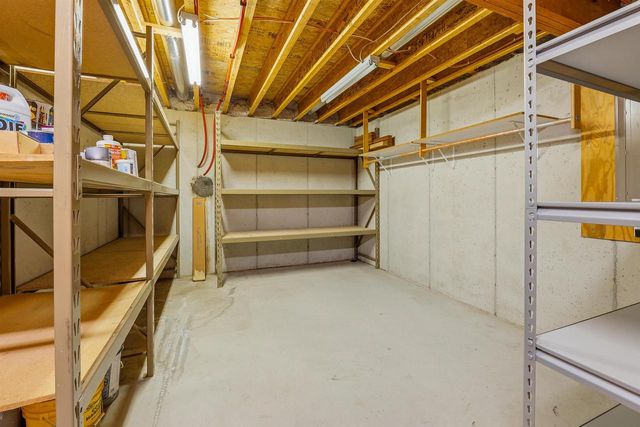 W7974 THOMASWOOD TRAIL, Fond Du Lac, WI 54937