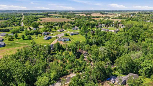 W7974 THOMASWOOD TRAIL, Fond Du Lac, WI 54937