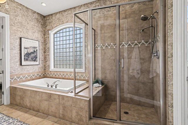 4577 Turtle Creek Drive, Perrysburg, OH 43551