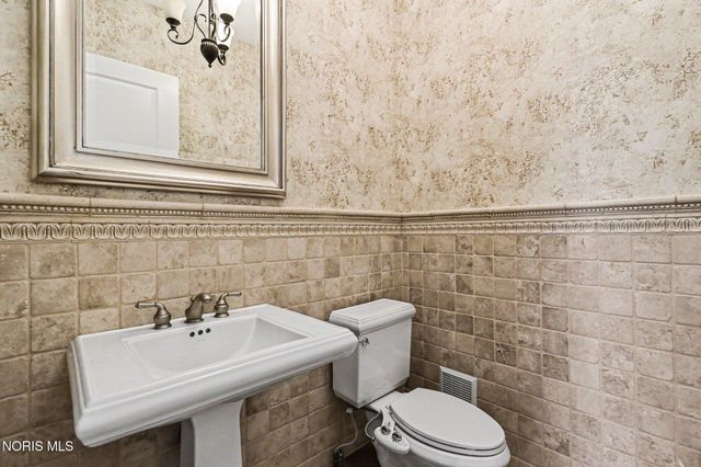 4577 Turtle Creek Drive, Perrysburg, OH 43551