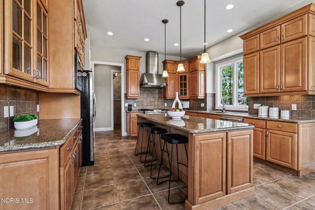 4577 Turtle Creek Drive, Perrysburg, OH 43551