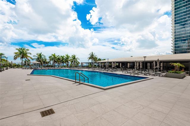1980 S Ocean Drive 11K, Hallandale Beach, FL 33009