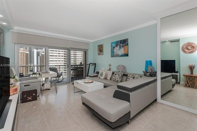 1980 S Ocean Drive 11K, Hallandale Beach, FL 33009