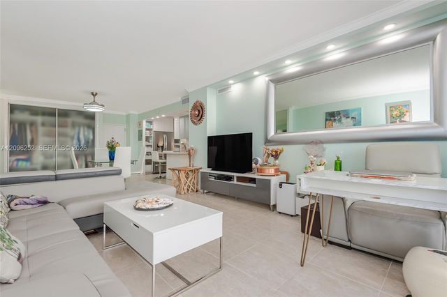 1980 S Ocean Drive 11K, Hallandale Beach, FL 33009