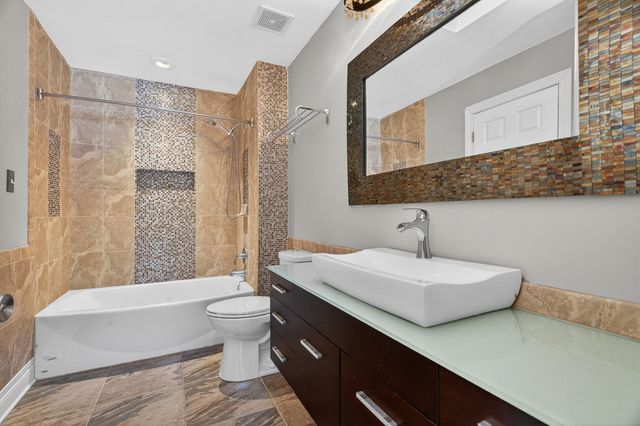 3015 140th Place, Blue Island, IL 60406