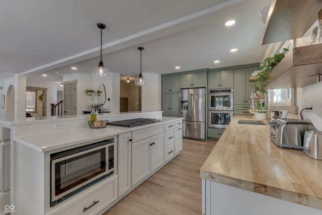 4529 W Private Road 170 N, Shelbyville, IN 46176