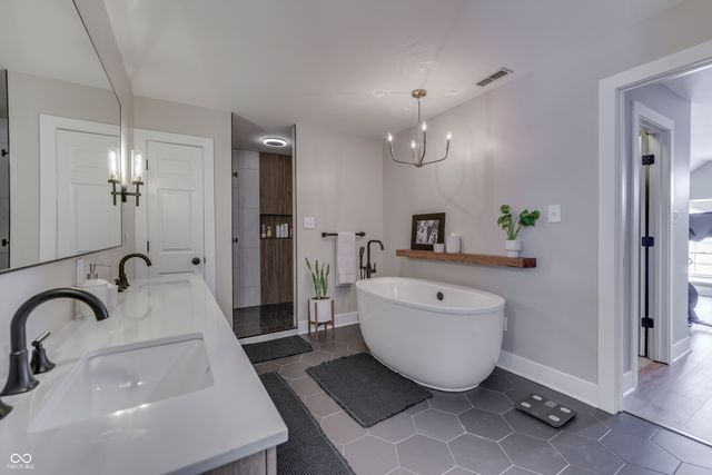 4529 W Private Road 170 N, Shelbyville, IN 46176