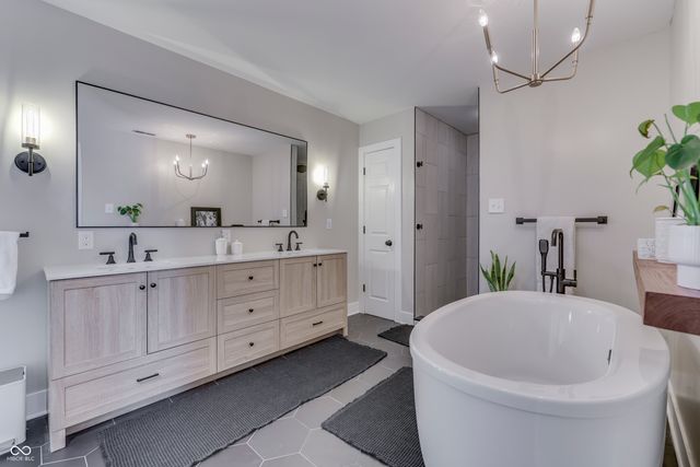 4529 W Private Road 170 N, Shelbyville, IN 46176