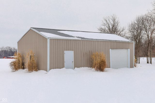 4529 W Private Road 170 N, Shelbyville, IN 46176