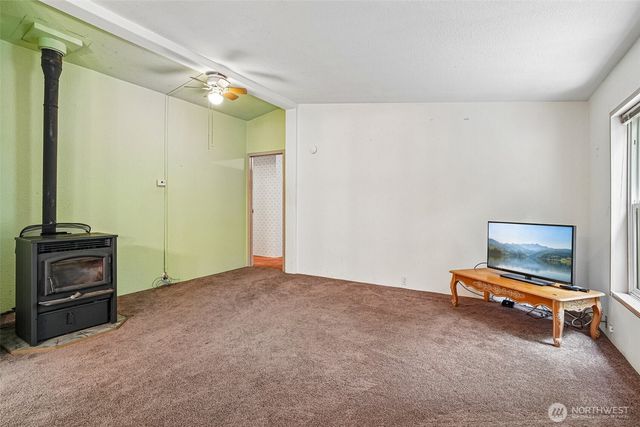 5160 Blacktail Lane, Langley, WA 98260