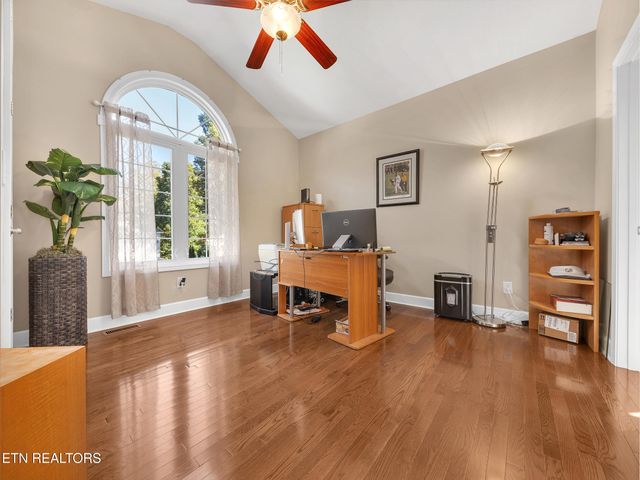 110 Seminole Lane, Loudon, TN 37774