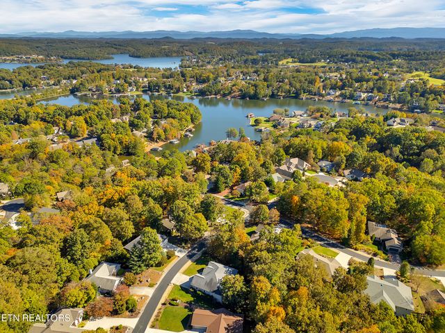 110 Seminole Lane, Loudon, TN 37774