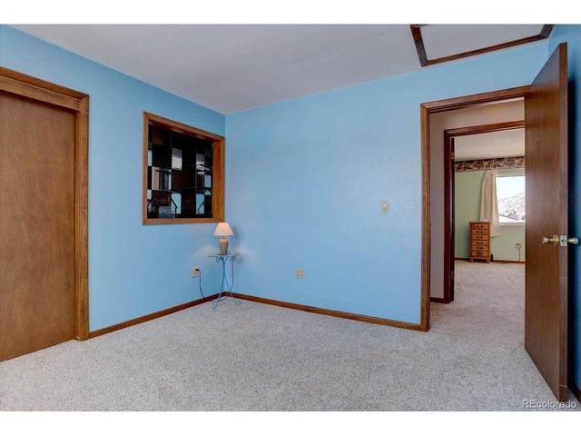 11810 Mesa View Rd, Larkspur, CO 80118