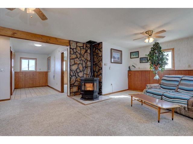 11810 Mesa View Rd, Larkspur, CO 80118