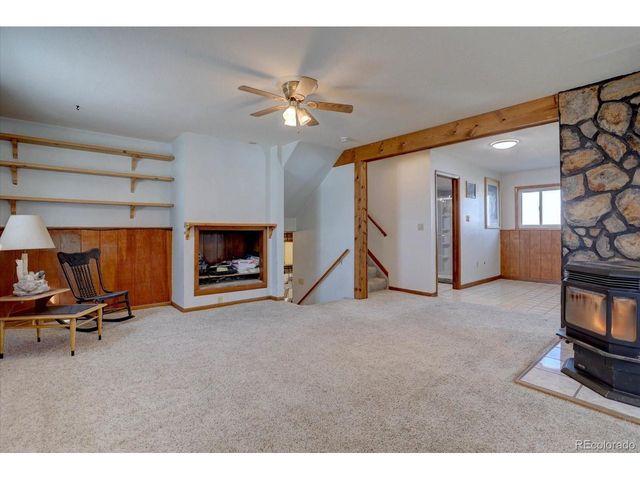 11810 Mesa View Rd, Larkspur, CO 80118