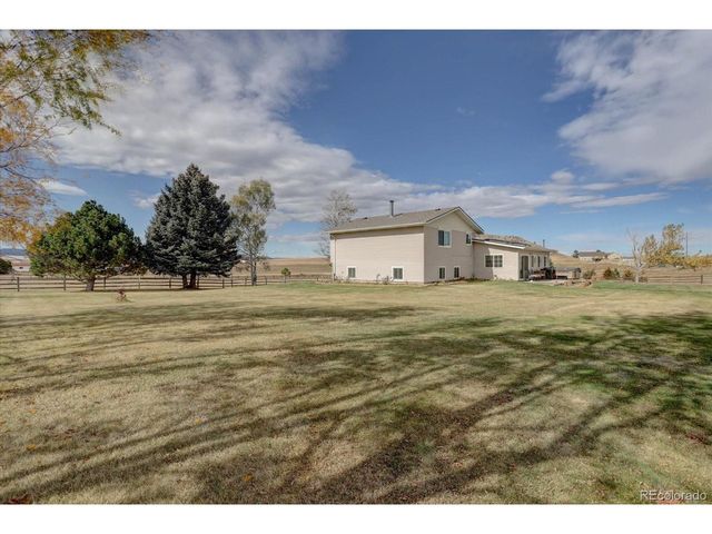 11810 Mesa View Rd, Larkspur, CO 80118