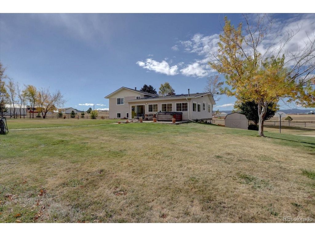 11810 Mesa View Rd, Larkspur, CO 80118