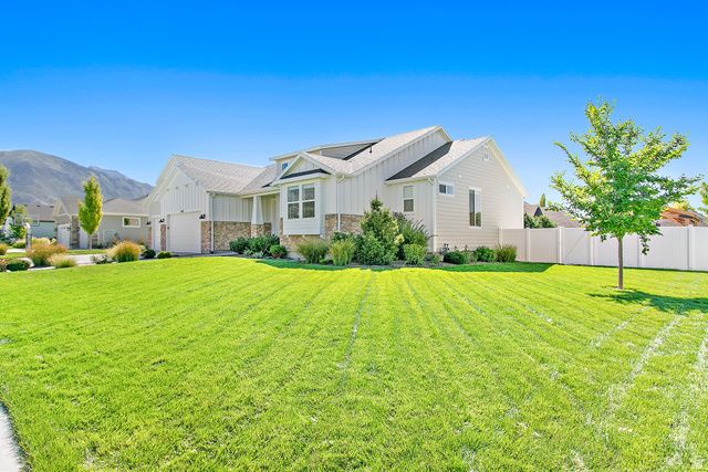 5747 W YORKSHIRE CT, Highland, UT 84003