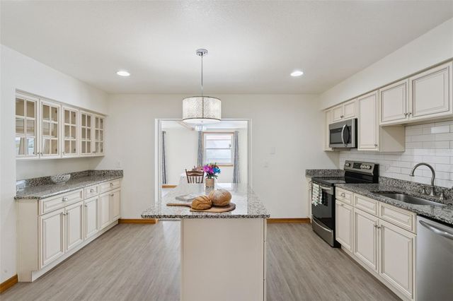 131 FLOWER QUEEN COURT, Orlando, FL 32807