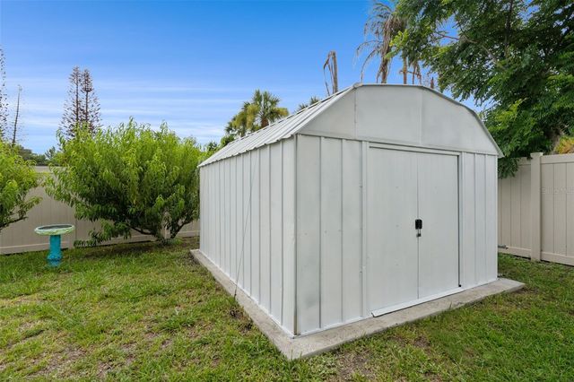 131 FLOWER QUEEN COURT, Orlando, FL 32807