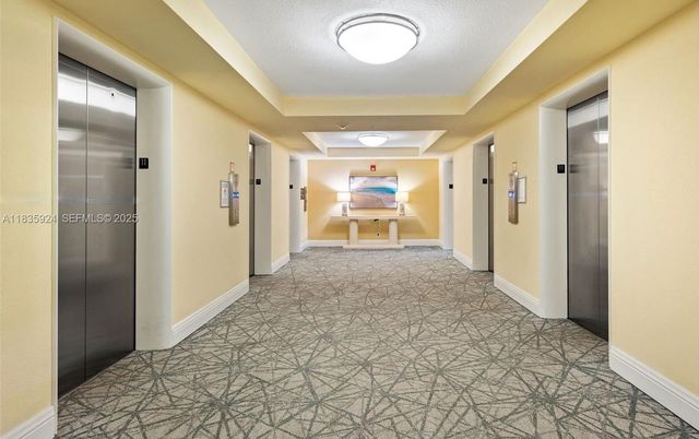2501 S Ocean Drive 427, Hollywood, FL 33019