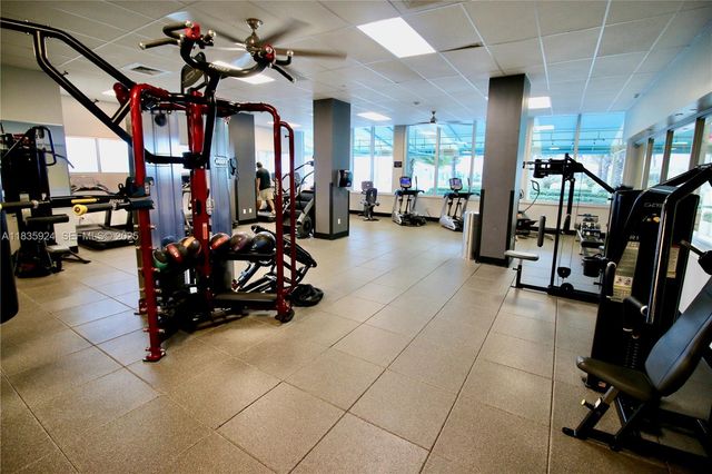 2501 S Ocean Drive 427, Hollywood, FL 33019