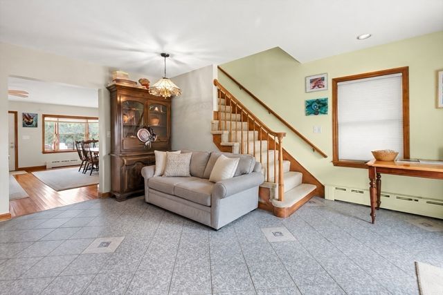 8 Castle Road, Nahant, MA 01908