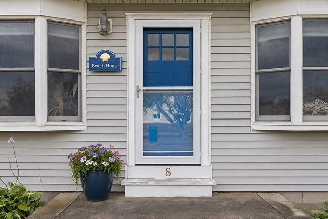 8 Castle Road, Nahant, MA 01908
