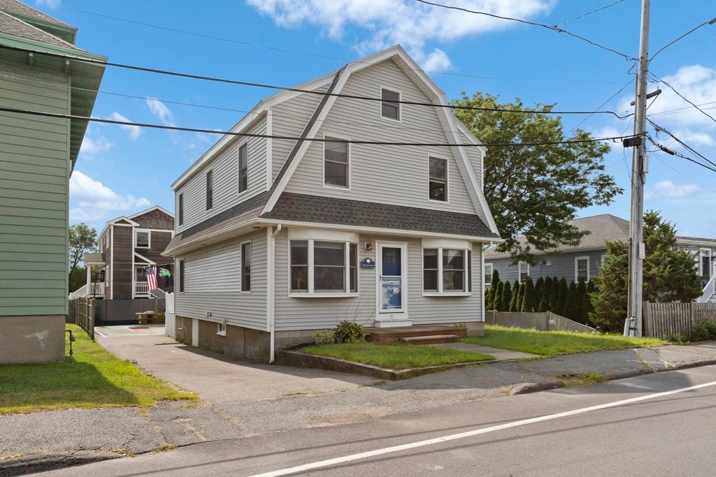 8 Castle Road, Nahant, MA 01908