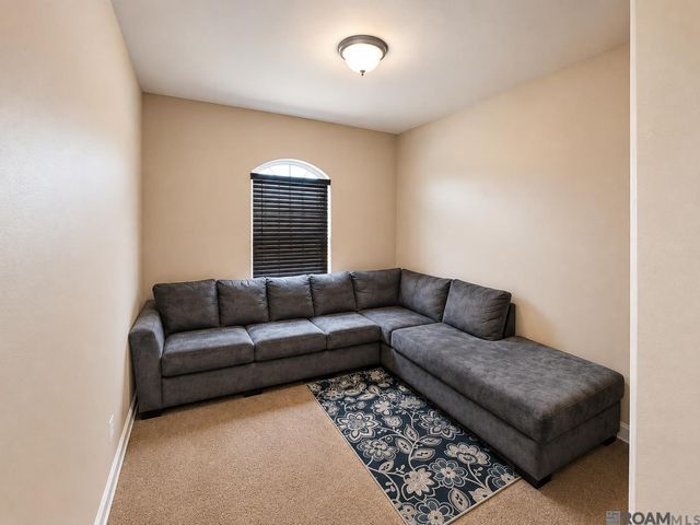 1801 S Darla Ave, Gonzales, LA 70737