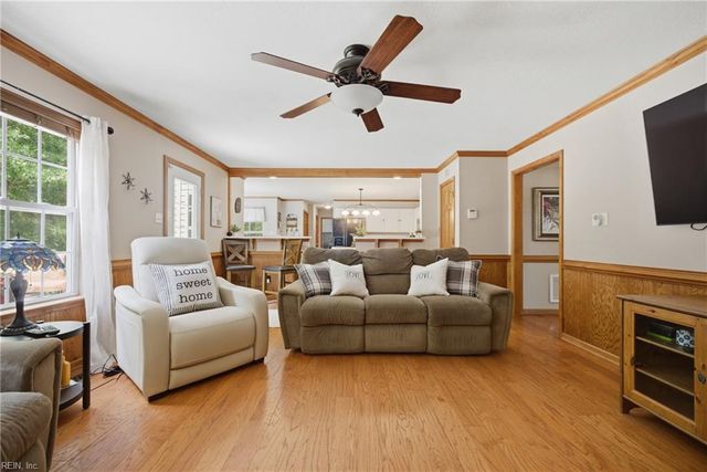 961 Speight Lyons LOOP, Chesapeake, VA 23323