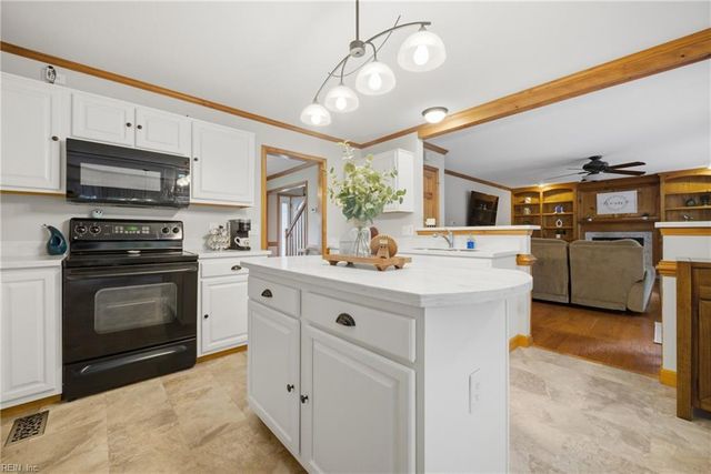 961 Speight Lyons LOOP, Chesapeake, VA 23323
