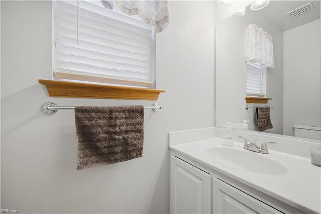 961 Speight Lyons LOOP, Chesapeake, VA 23323