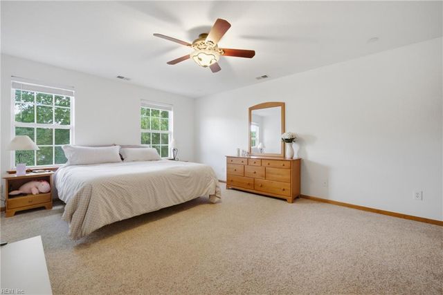 961 Speight Lyons LOOP, Chesapeake, VA 23323