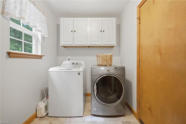 961 Speight Lyons LOOP, Chesapeake, VA 23323