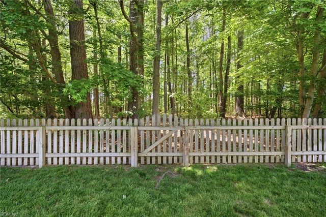961 Speight Lyons LOOP, Chesapeake, VA 23323
